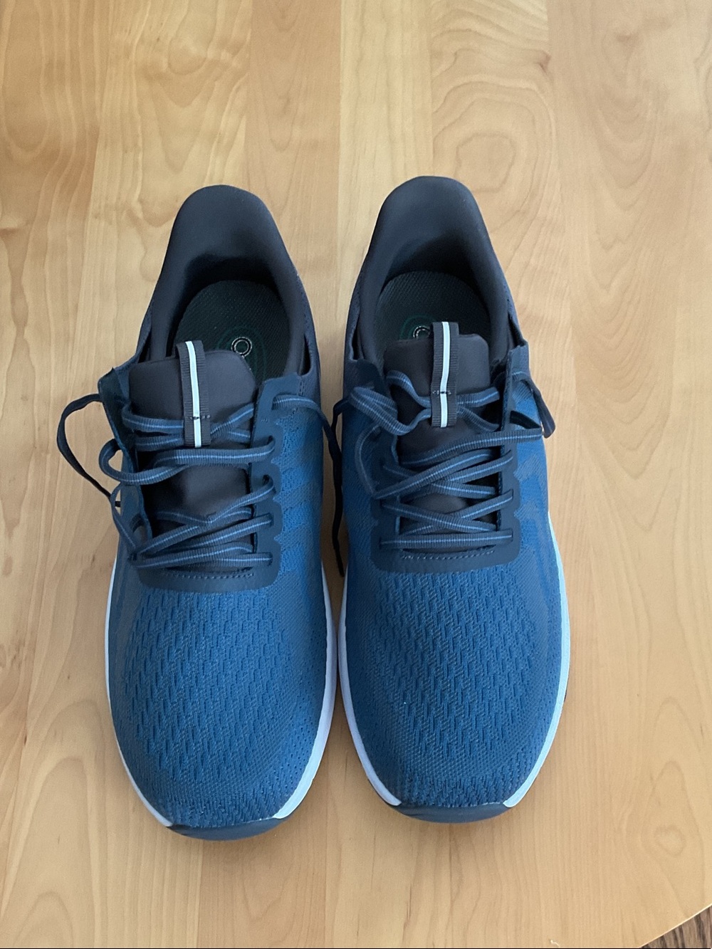 Men's Blue Athletic Running Shoes with Cushioned Support